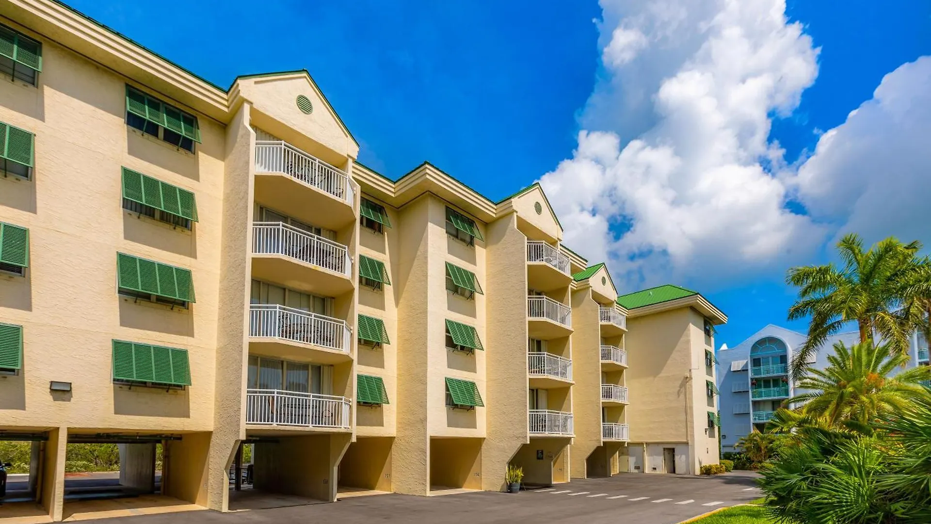 Sunrise Suites Panama Suite #310 キーウェスト